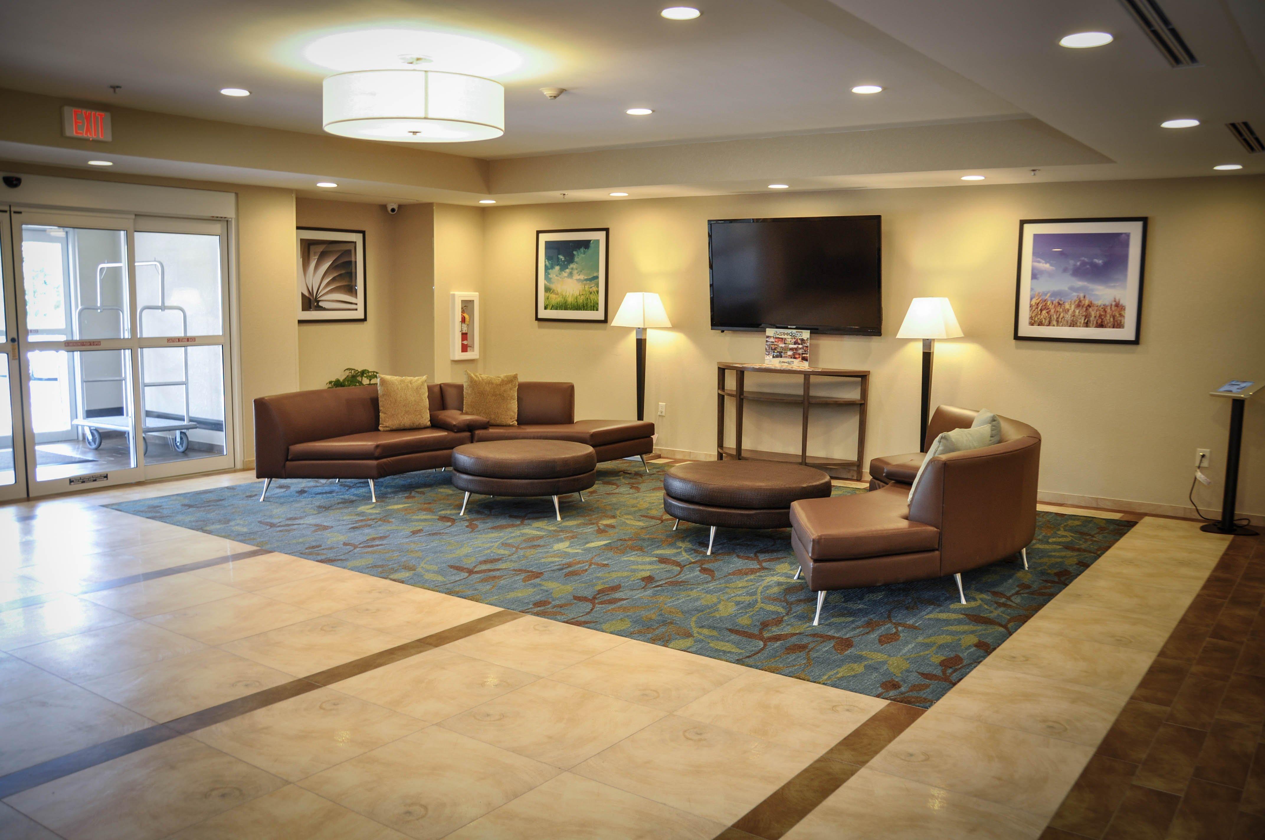 Candlewood Suites Columbus-Northeast By Ihg Esterno foto